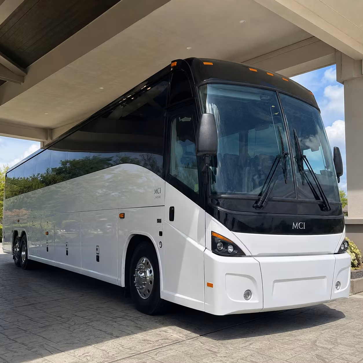 jonesboro employee shuttle services for manufacturing and distribution teams