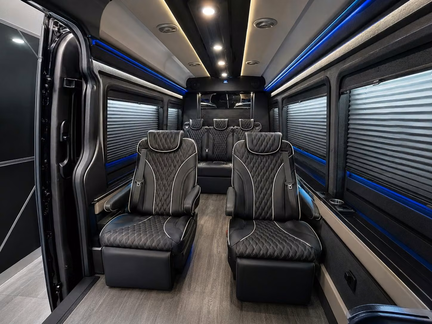 jonesborocharterbus com makes it easy to book airport transportation for arkansas state university groups
