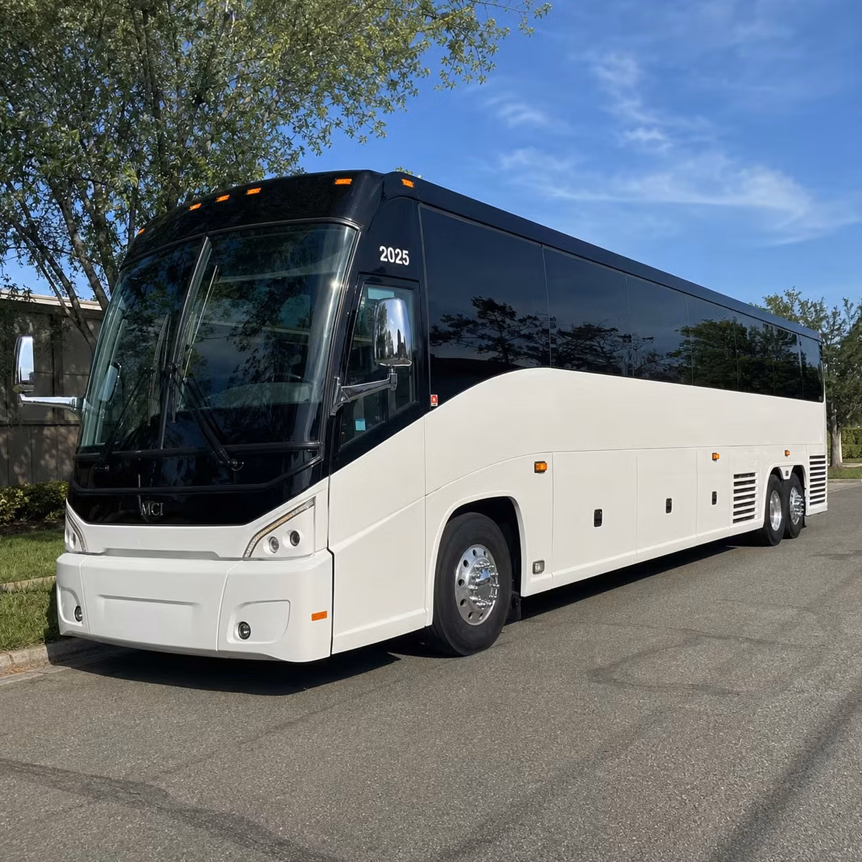 long distance charter bus rentals from jonesboro to memphis little rock and beyond