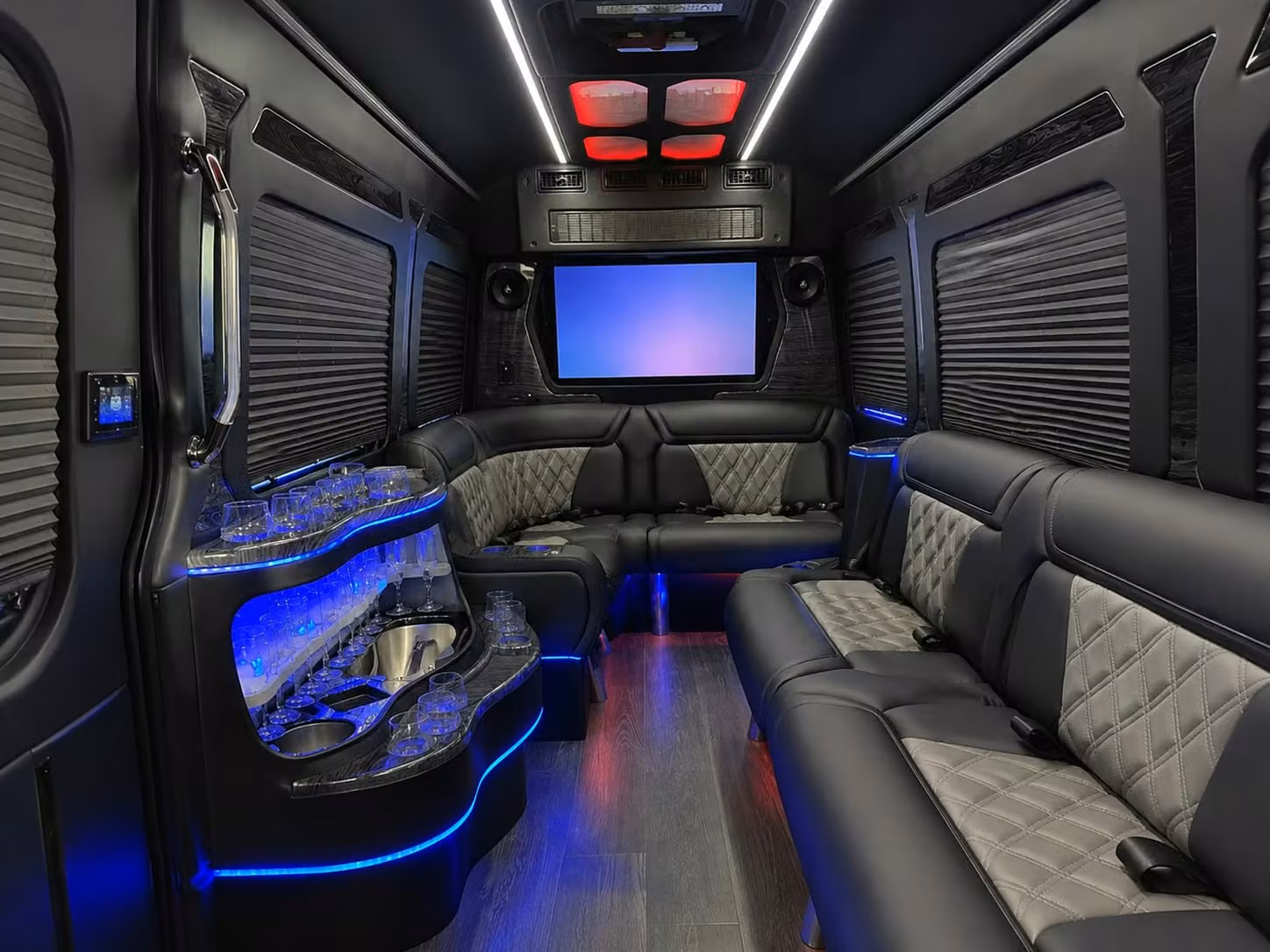 sports team and game day transportation in jonesboro